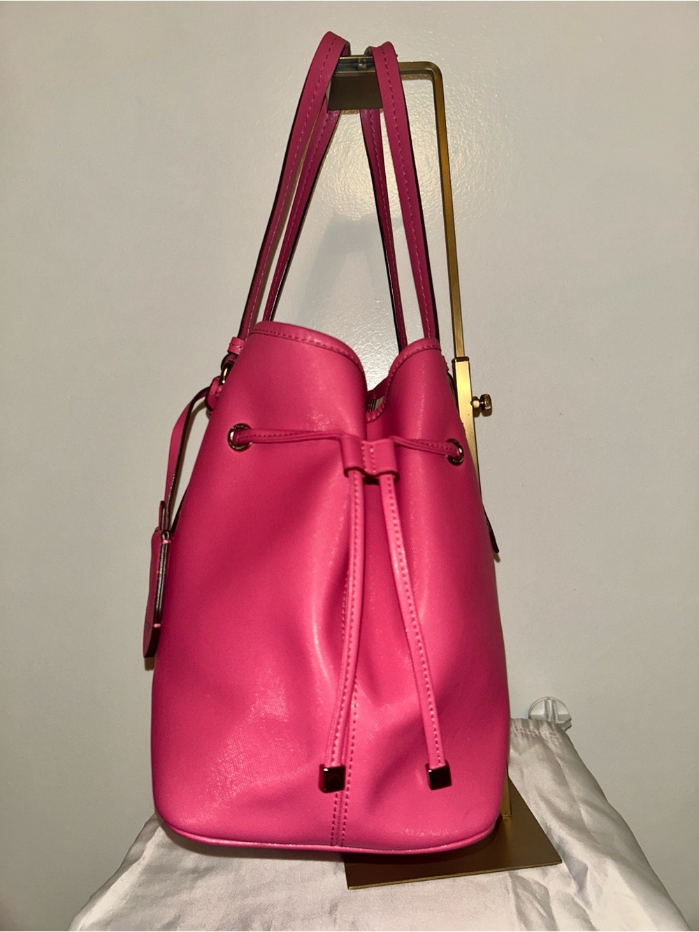 Coach Peyton Leather Drawstring Carryall Bag in the vibrant "Pomegranate" - Picture 5 of 12